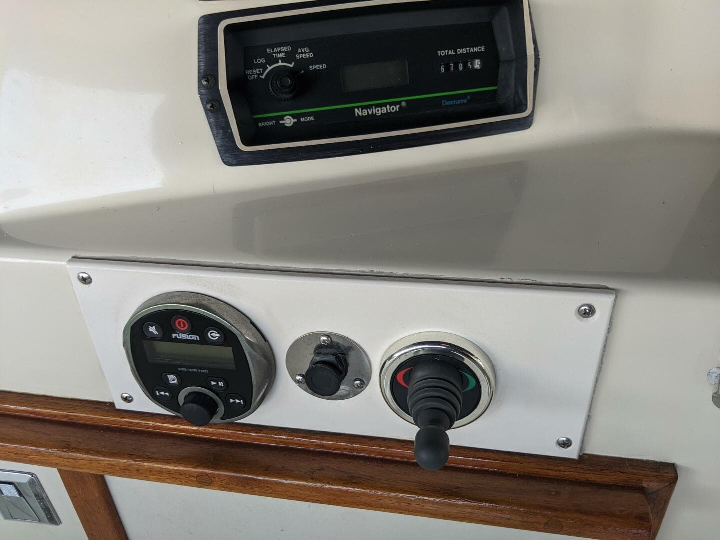 1986 Chris-Craft Constellation
