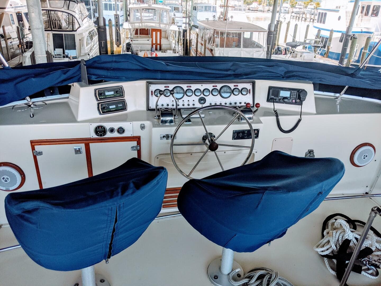46' Chris Craft 1986 Flybridge