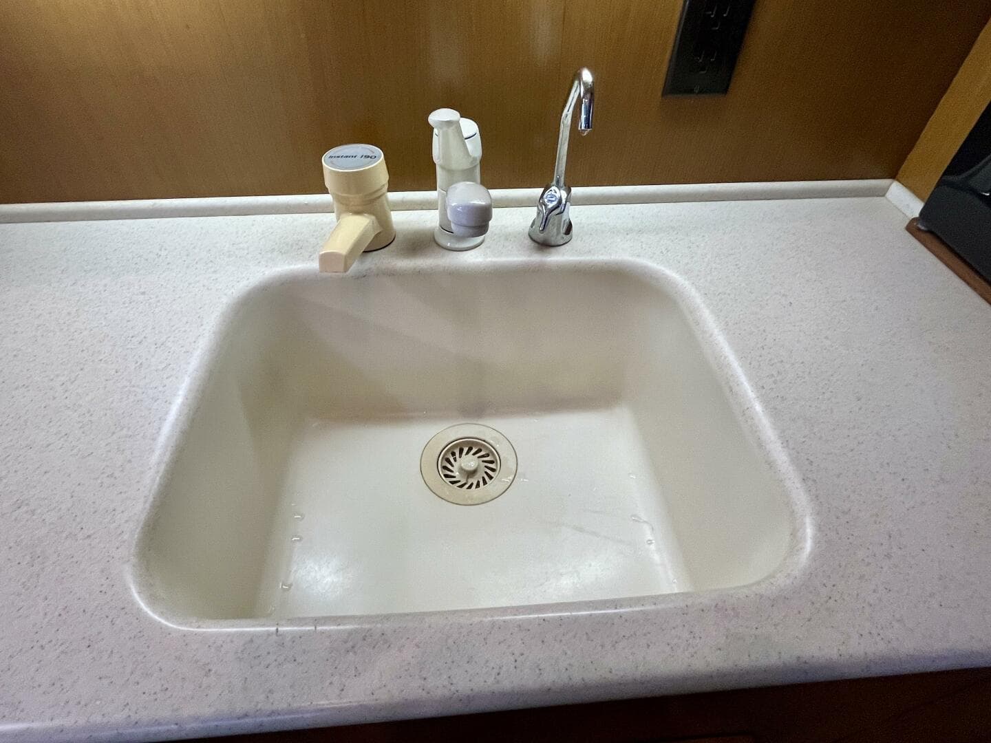 1999 Post 42 Convertible