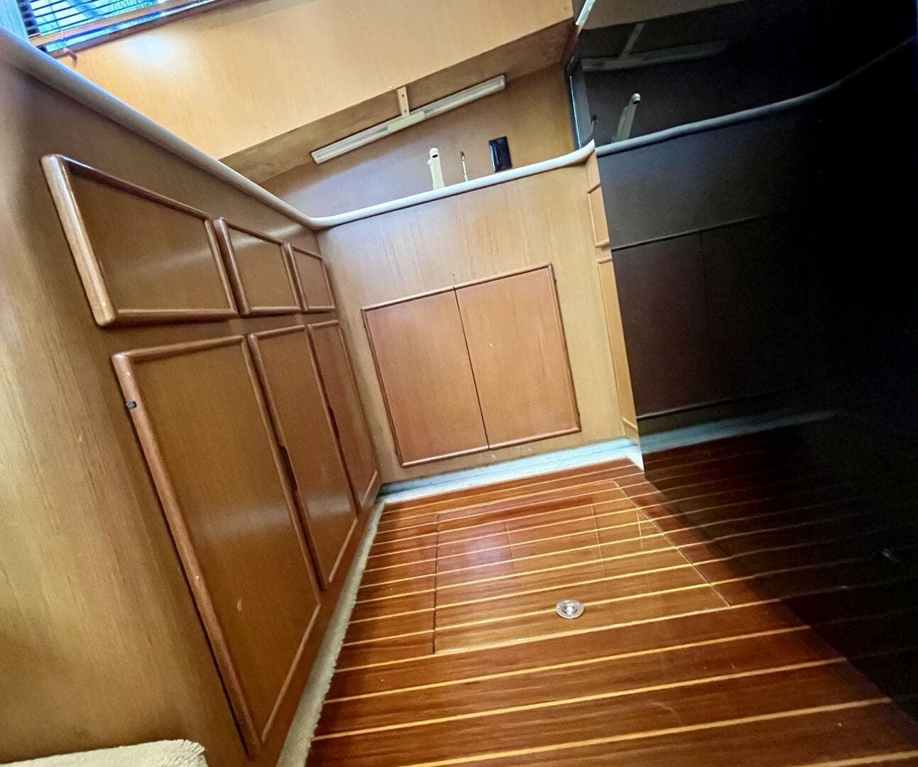 1999 Post 42 Convertible