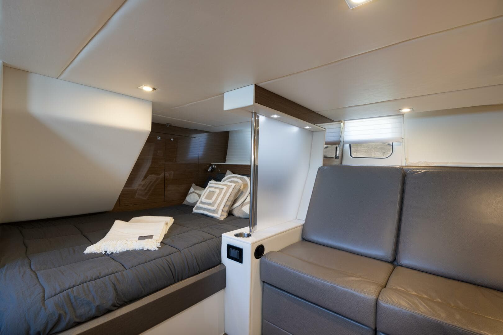 Cruisers 45 - Insieme - Stateroom