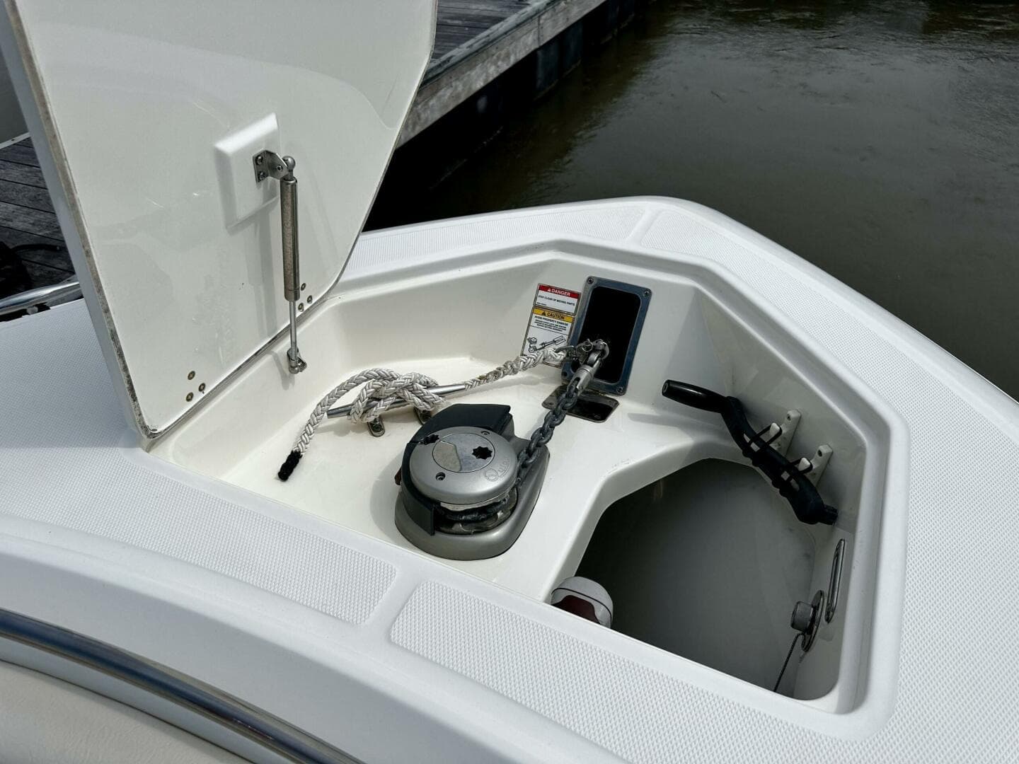 Boston Whaler 33 BOTTOMS UP -  Bow Ground Tackle 