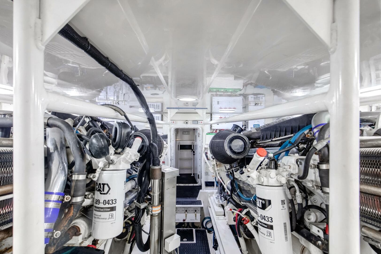 Viking 68 - Mobster - Engine Room