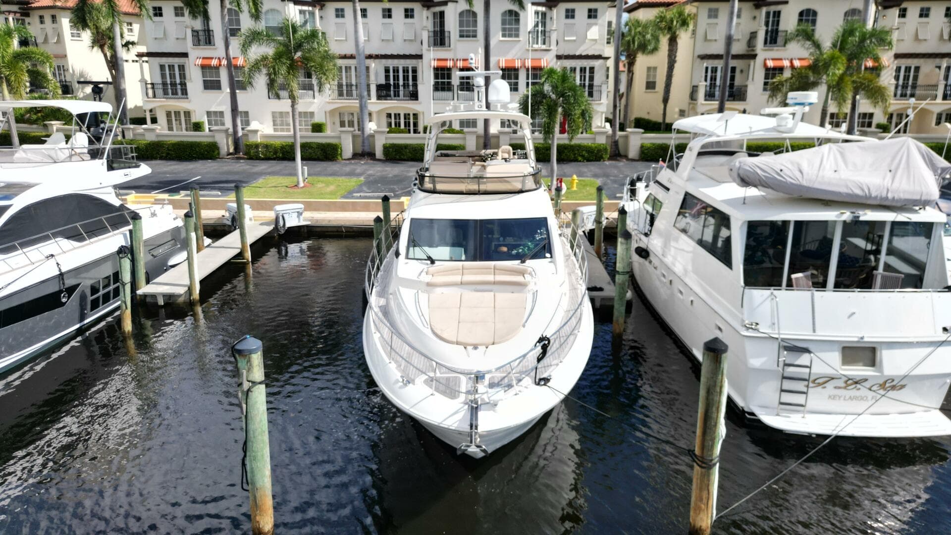 2016 Sea Ray L590 Fly