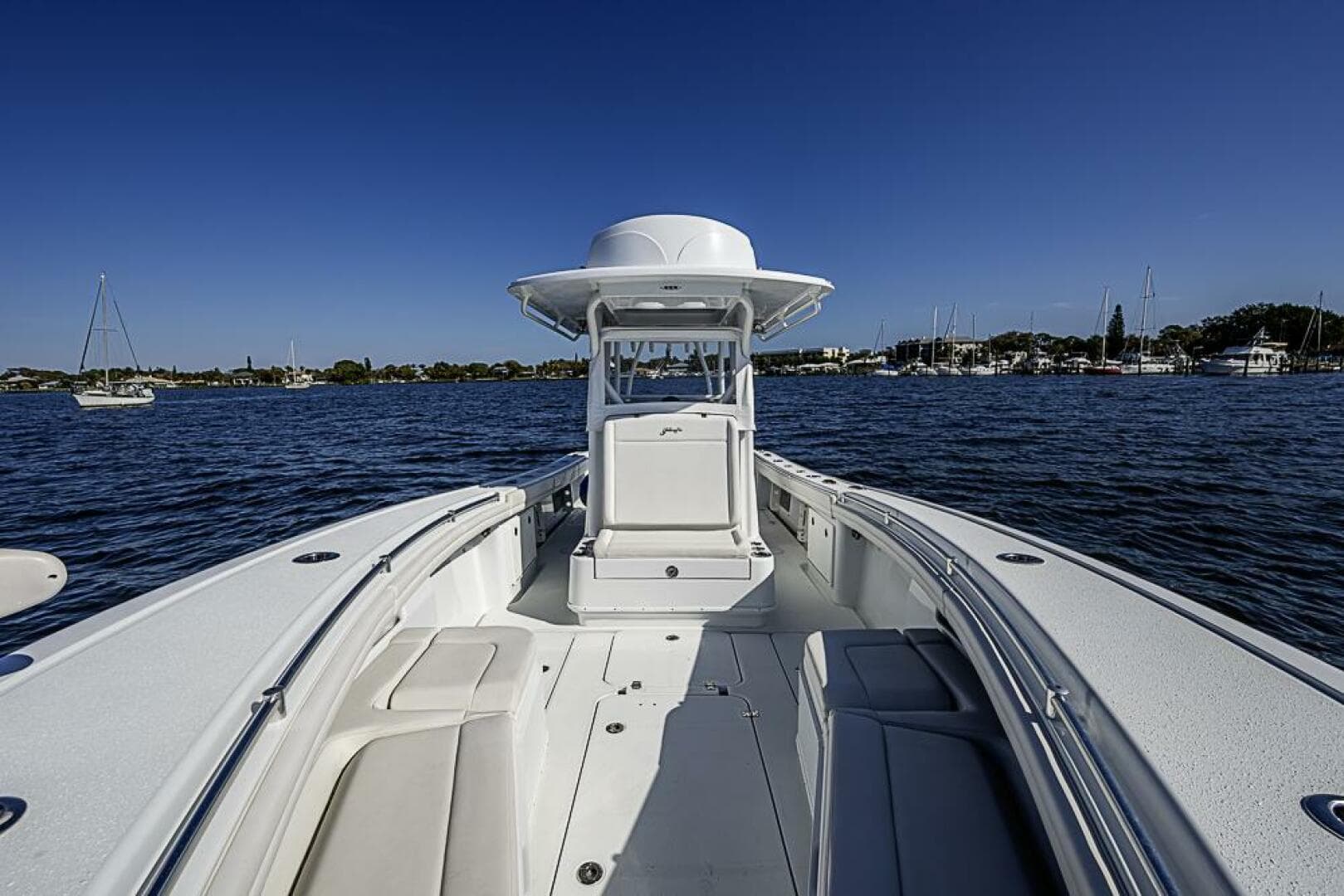 2021 Yellowfin 32 Offshore