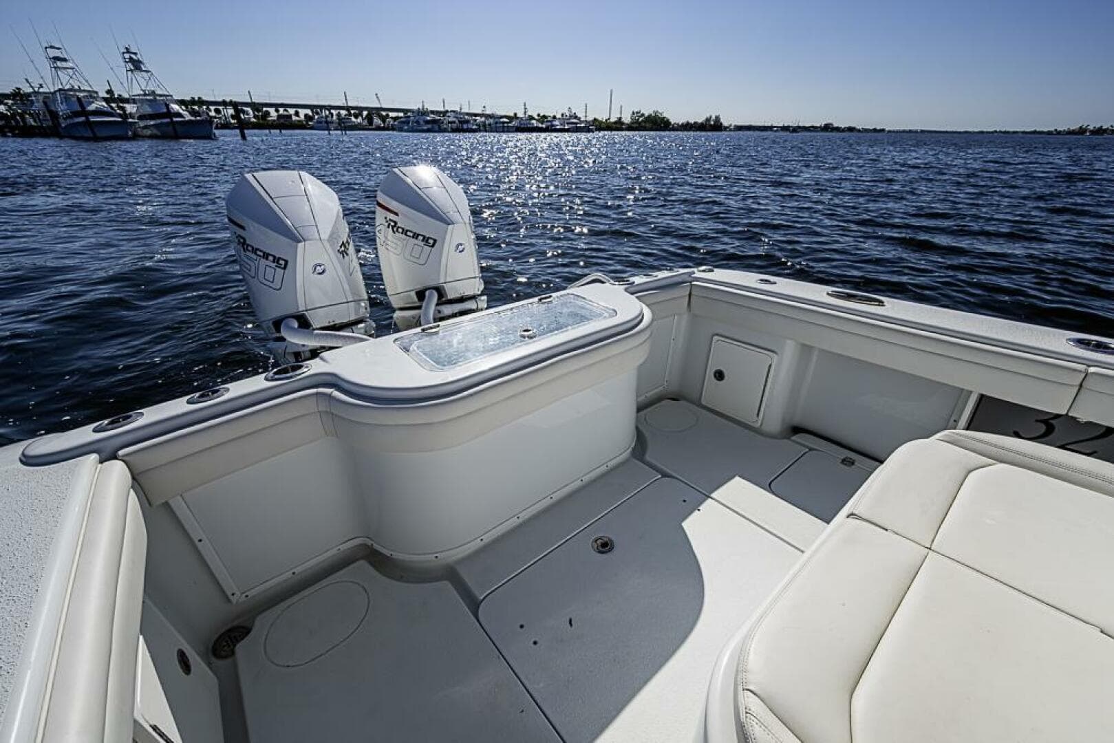 2021 Yellowfin 32 Offshore