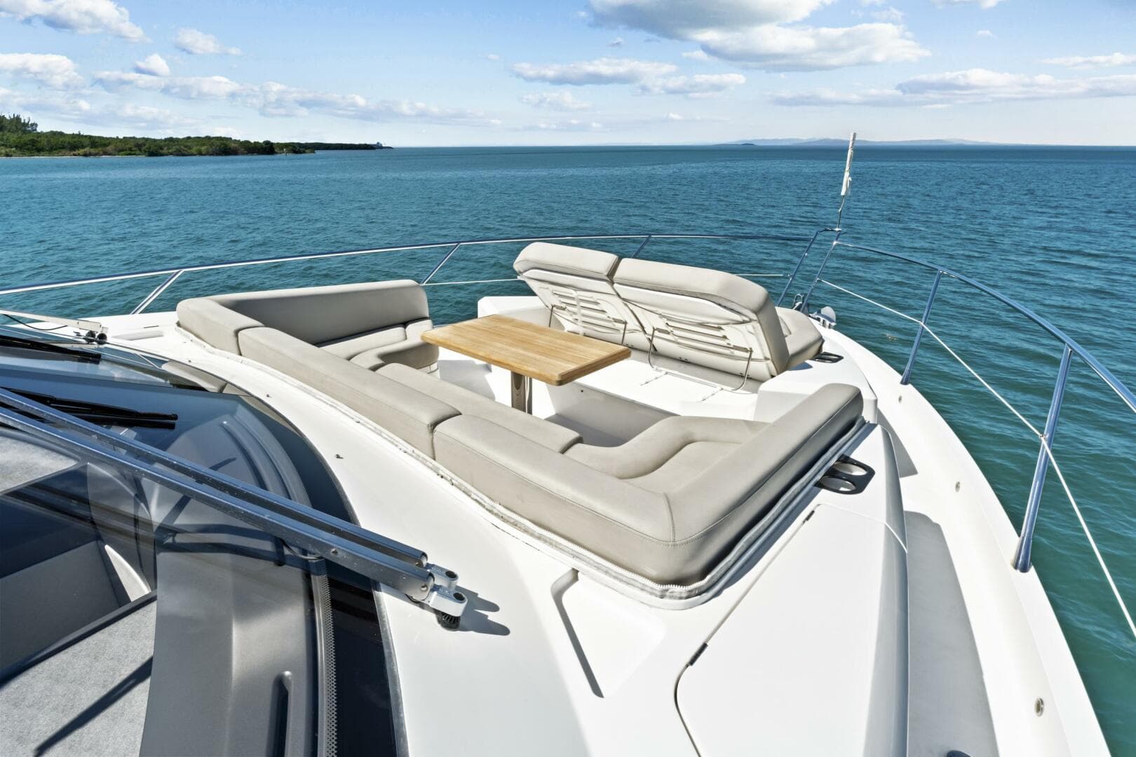 2019 Sunseeker Manhattan 66
