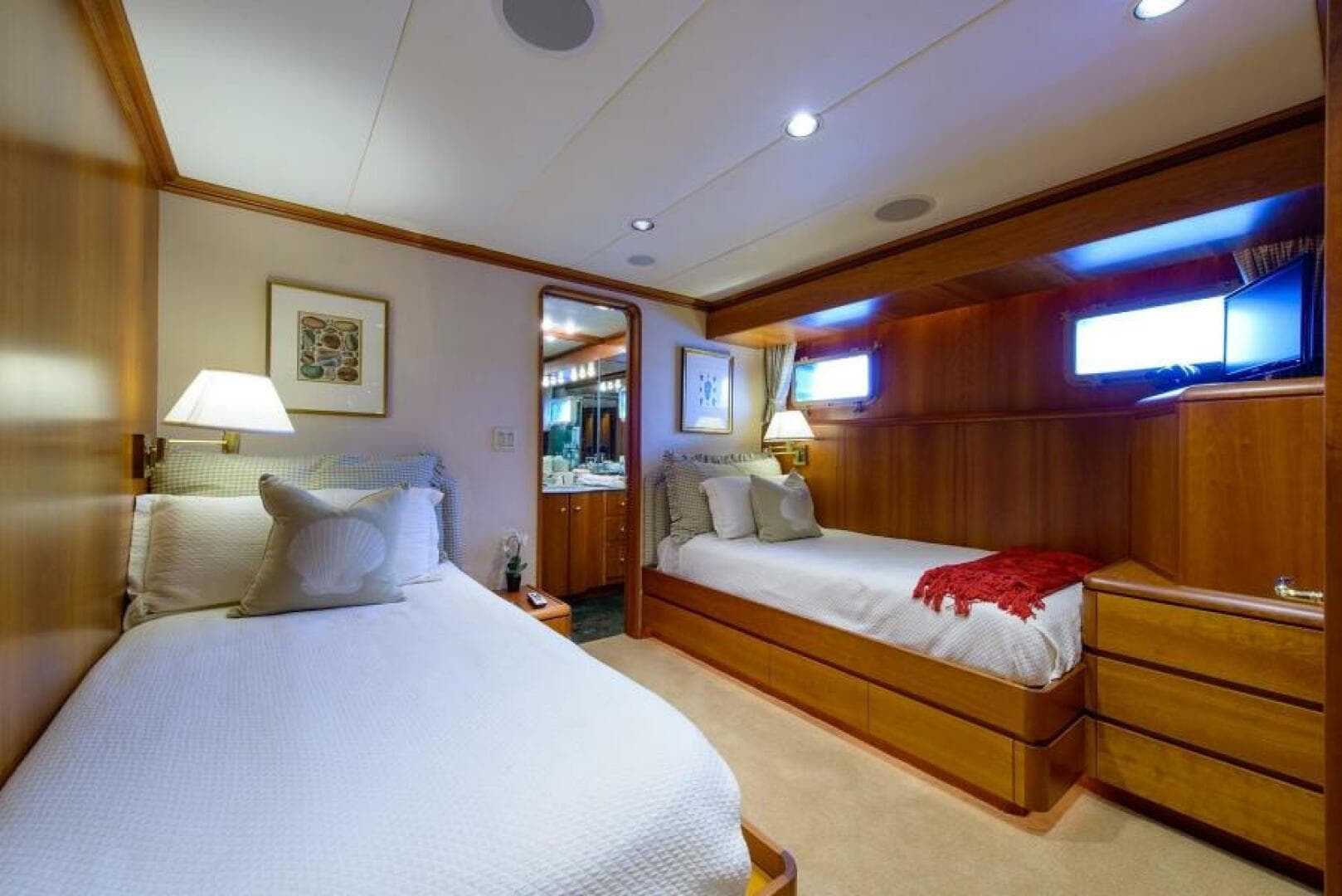 1998 Burger Raised Pilothouse