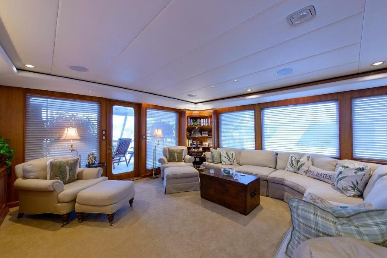 1998 Burger Raised Pilothouse