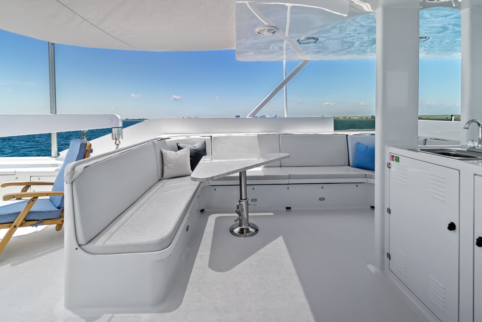 1998 Burger Raised Pilothouse