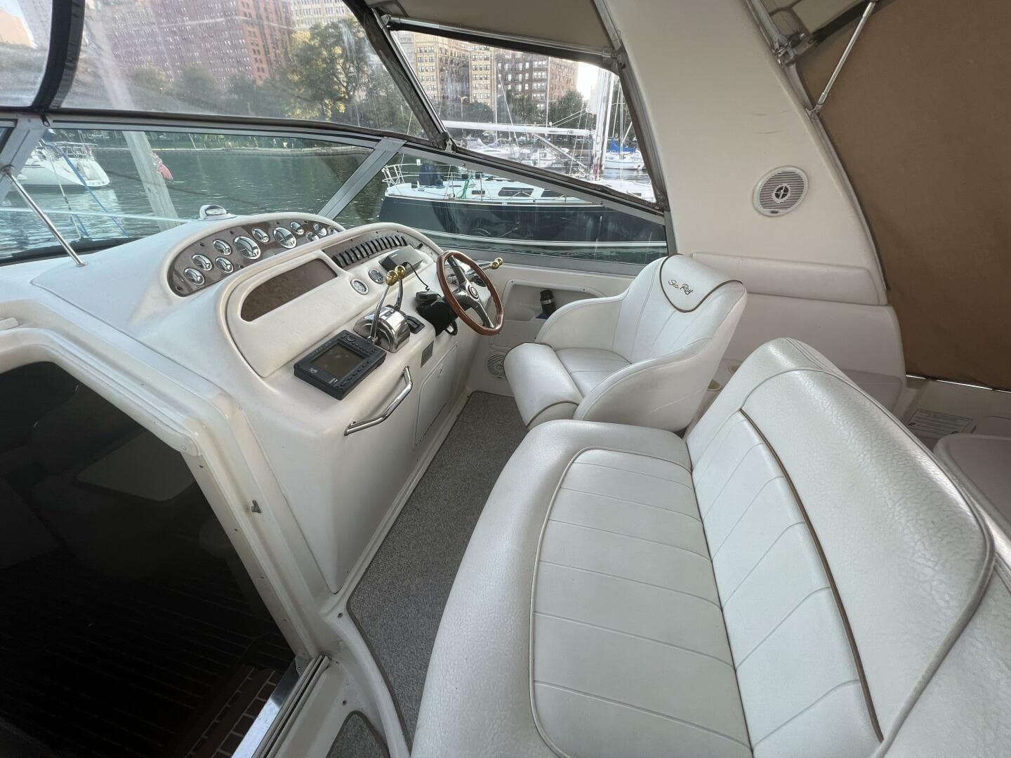 1999 Sea Ray 310 Sundancer