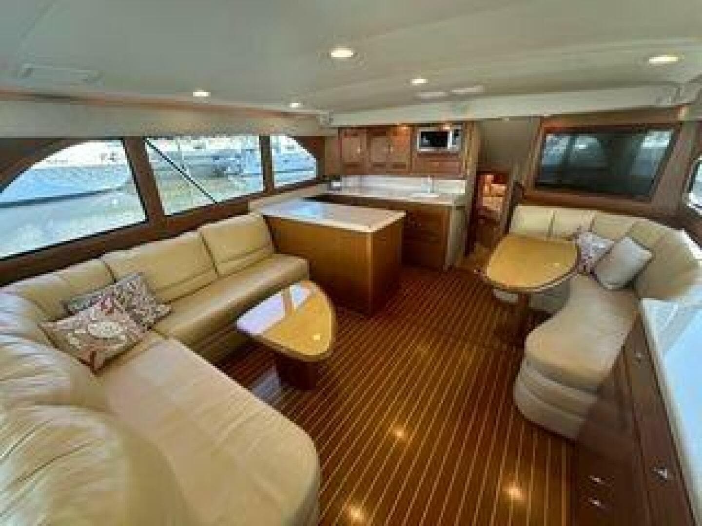 2004 Cabo 48 Flybridge