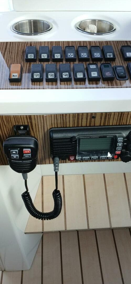 2014 Cruisers Yachts 