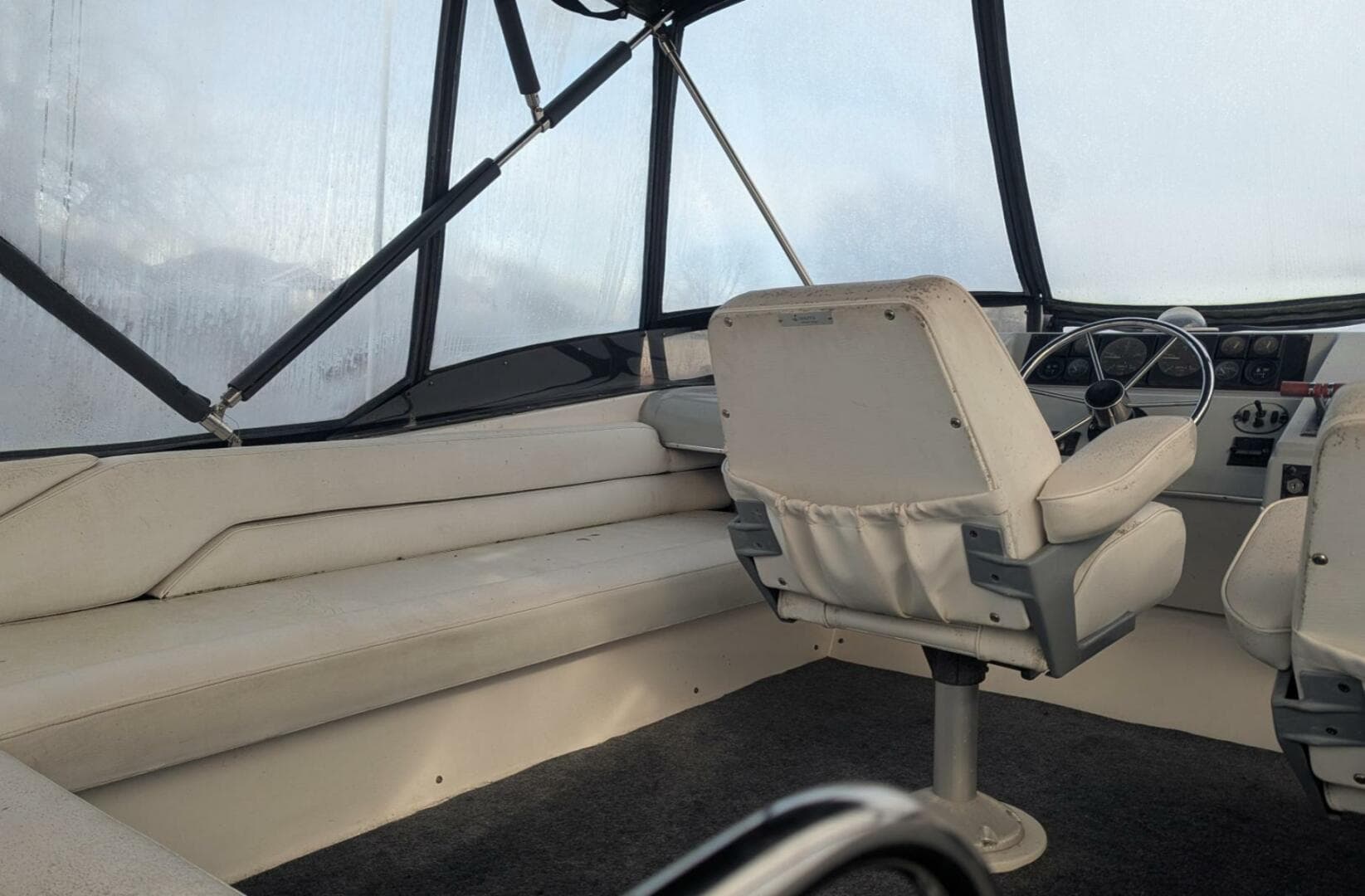 1991 Bayliner 4388 Motoryacht