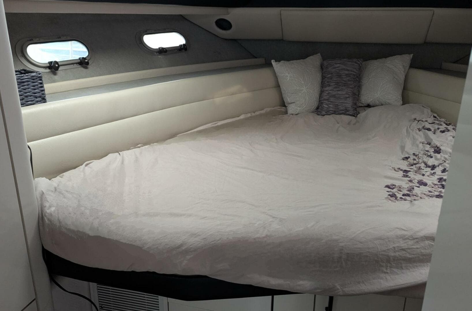 1991 Bayliner 4388 Motoryacht