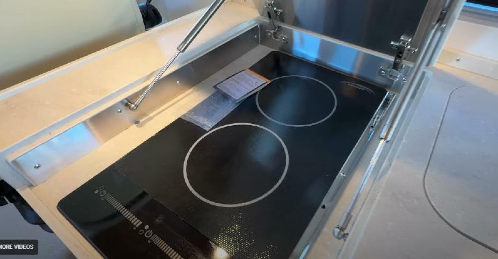 2025 Targa 37 Flybridge