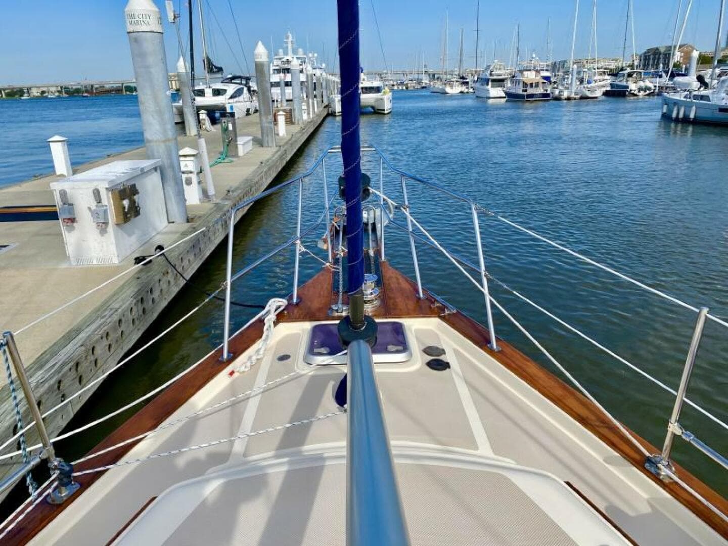 2006 Island Packet 440