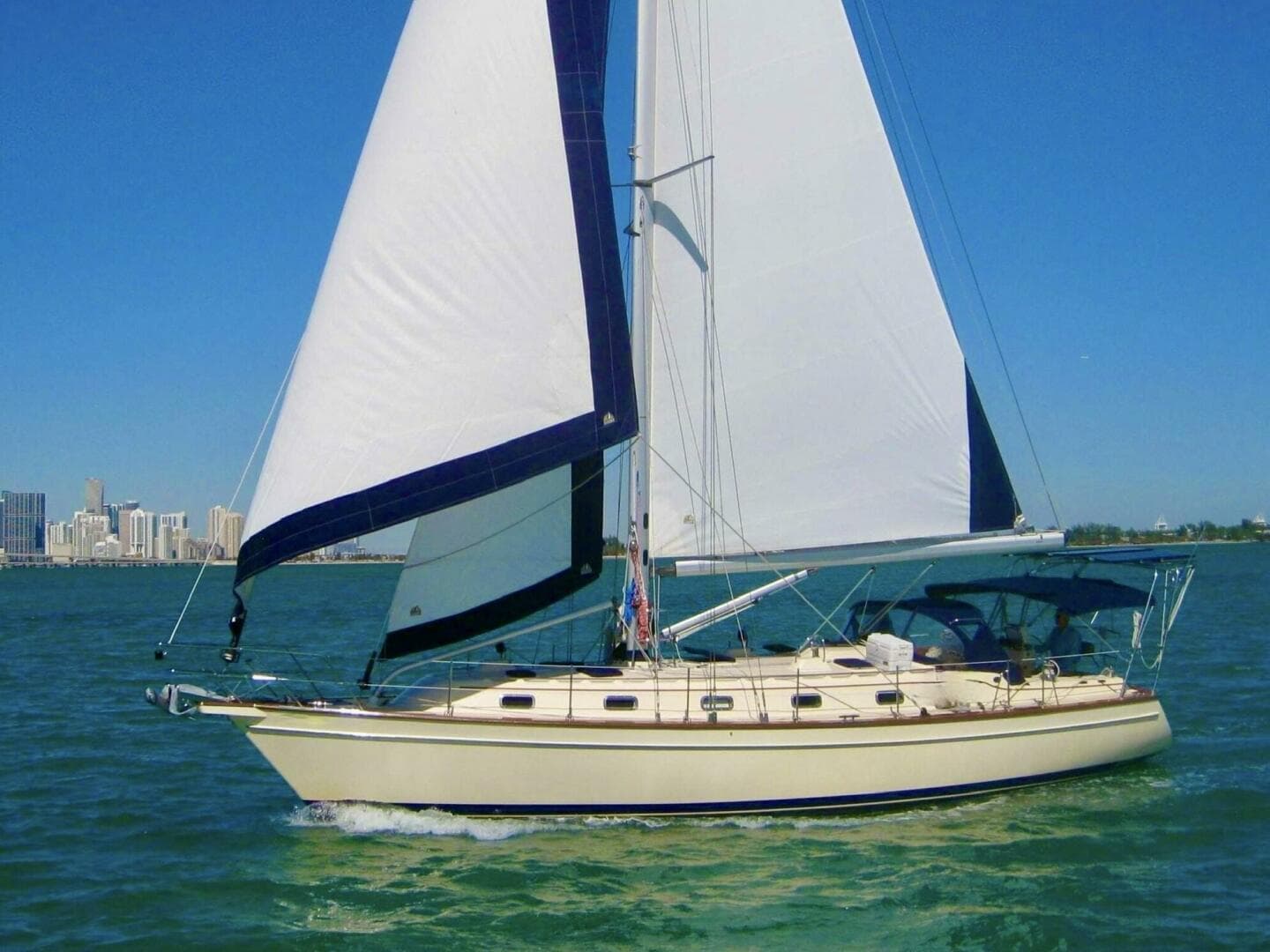 2006 Island Packet 440