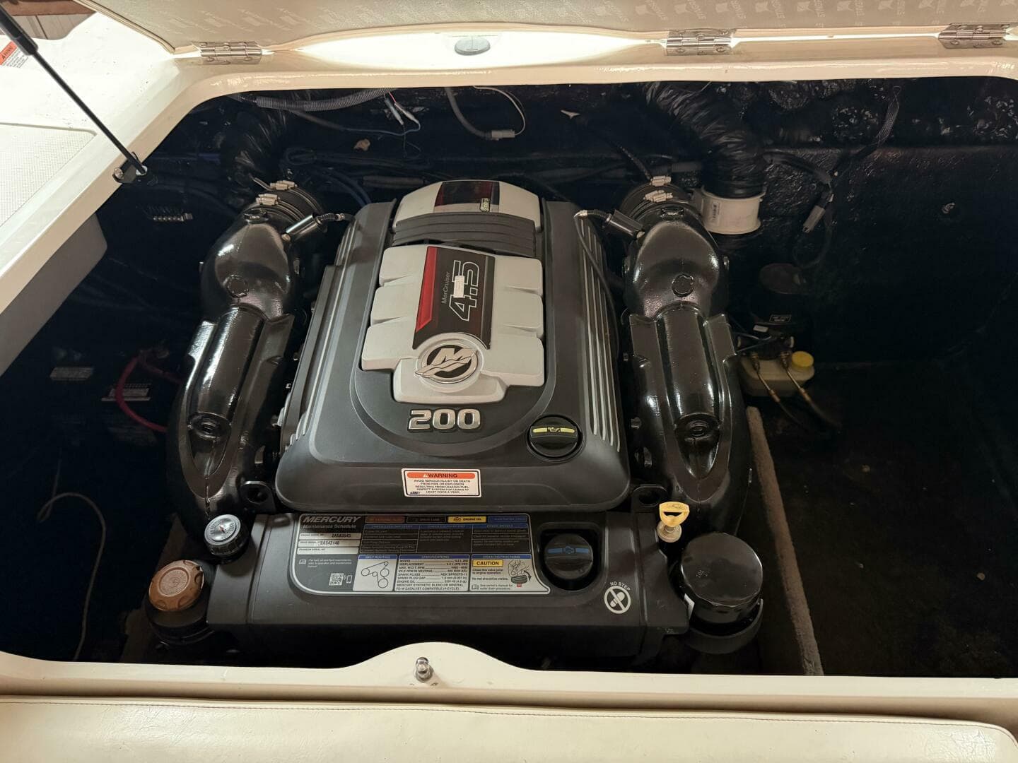 2019 Stingray 208 LS