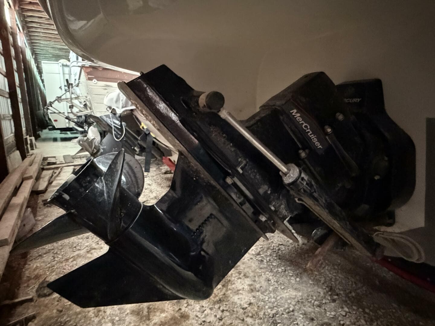 2019 Stingray 208 LS