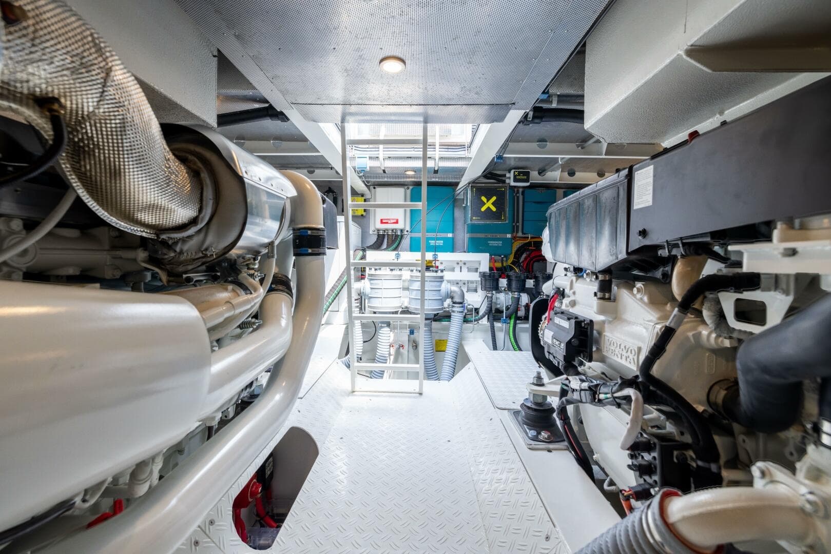 2025 Steeler Bronson 67 Beachclub