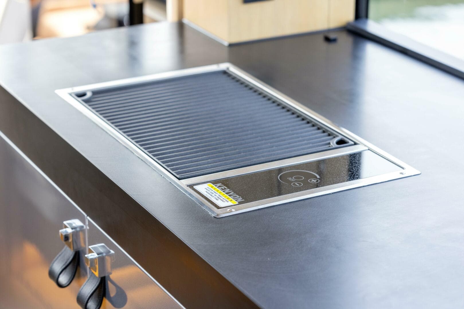 2025 Steeler Bronson 67 Beachclub