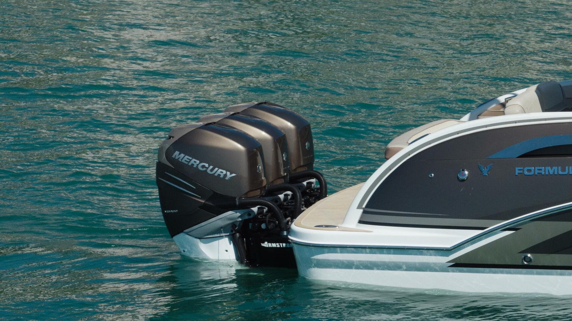 2018 Formula 350 Crossover Bowrider OB