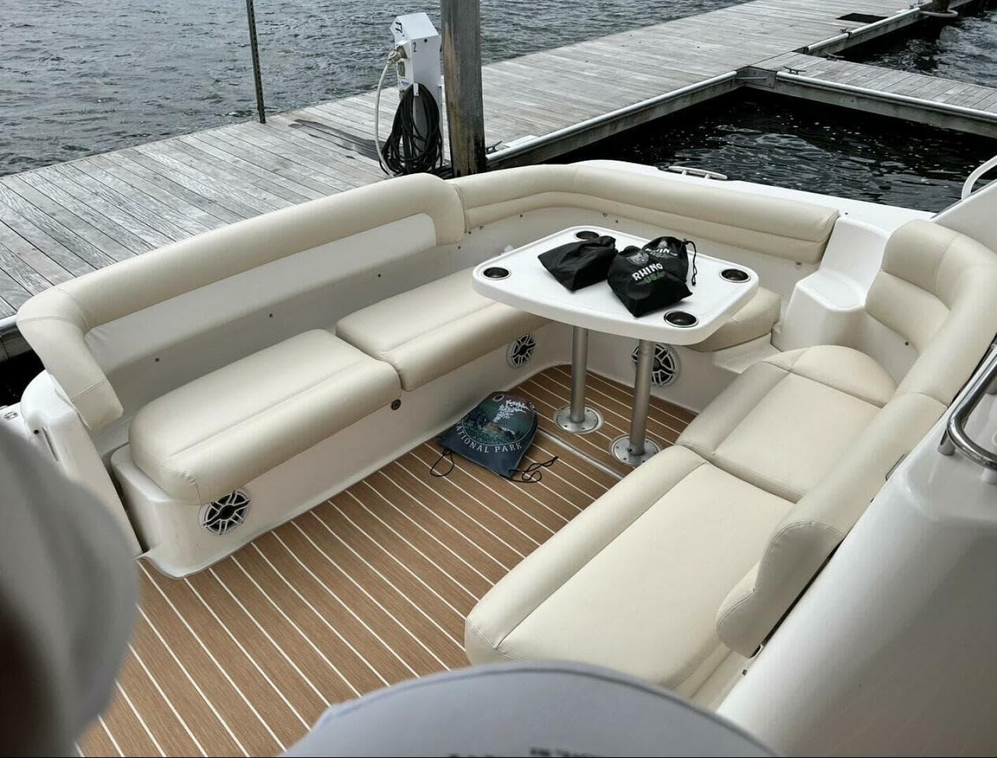 2006 Tiara Yachts 