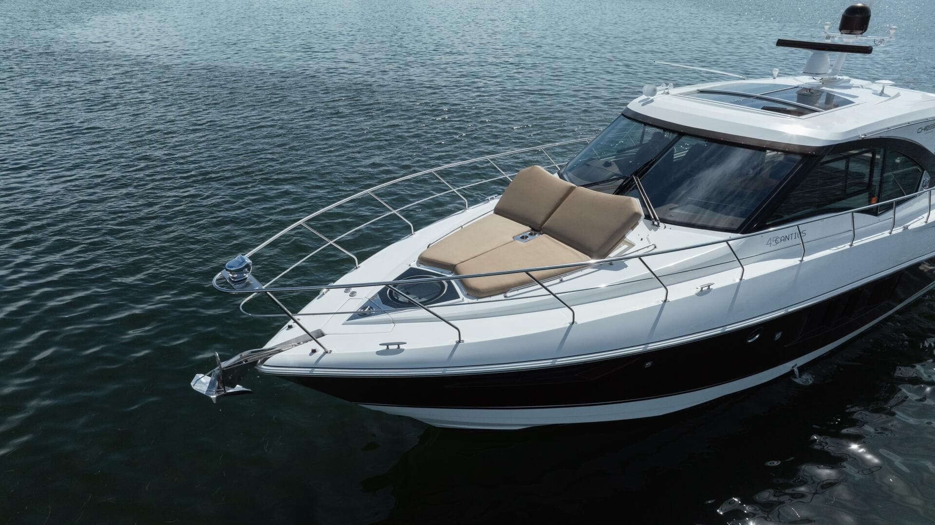 2016 Cruisers Yachts 45 Cantius