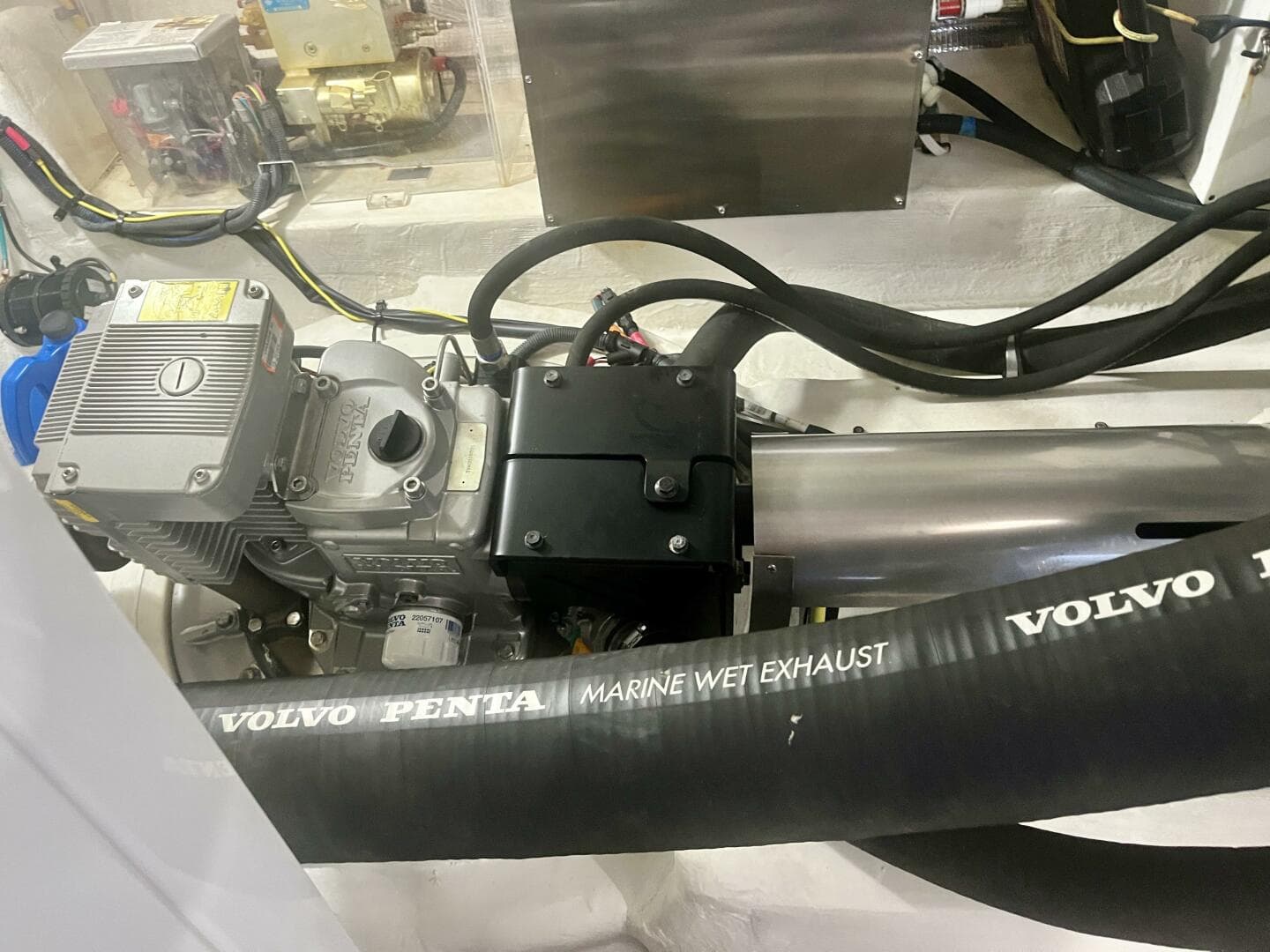 2016 Cruisers Yachts 45 Cantius