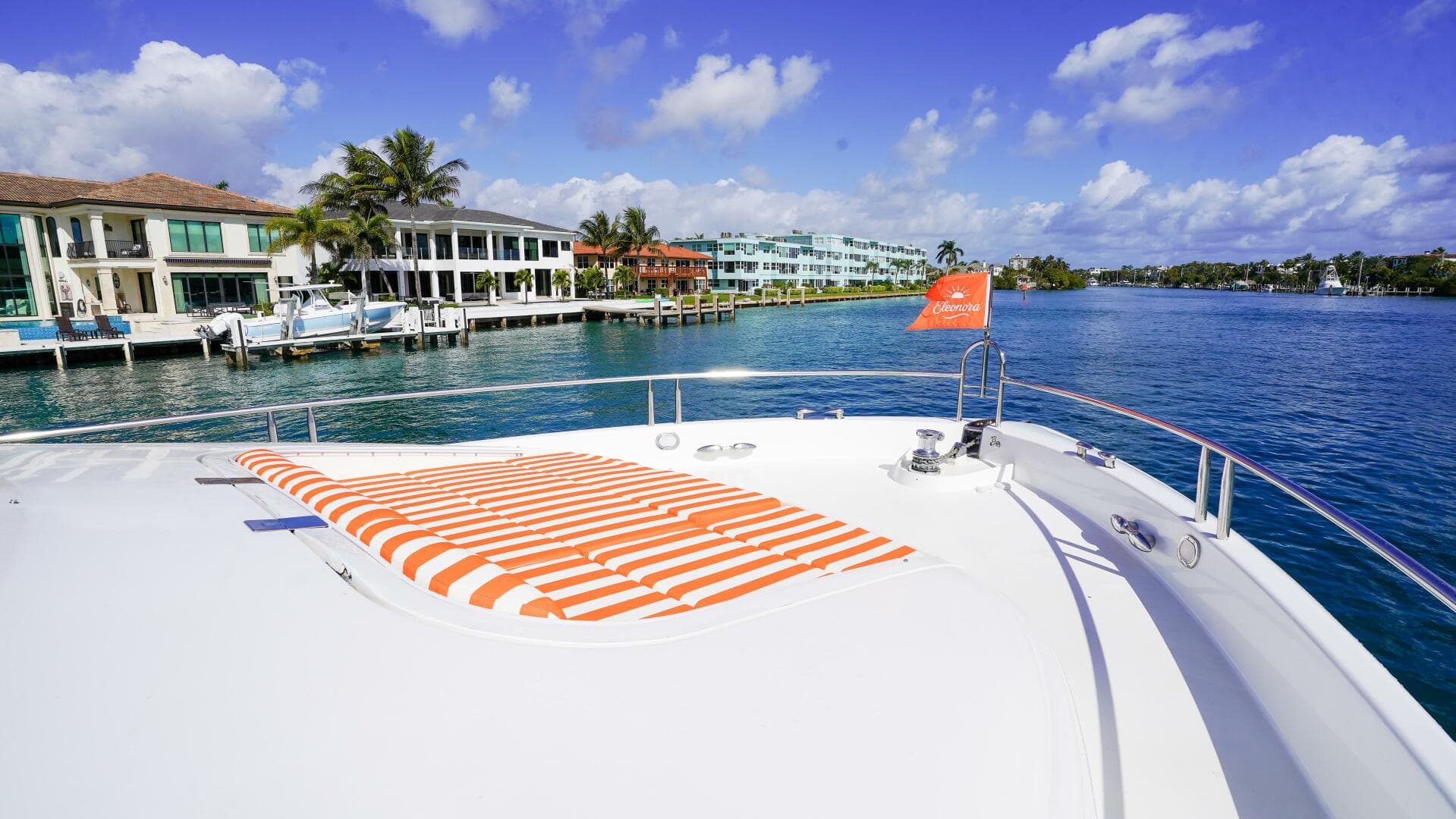 2004 Lazzara Yachts 80 SL