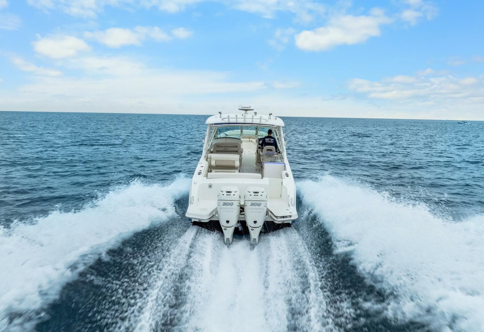2018 Boston Whaler 320 Vantage