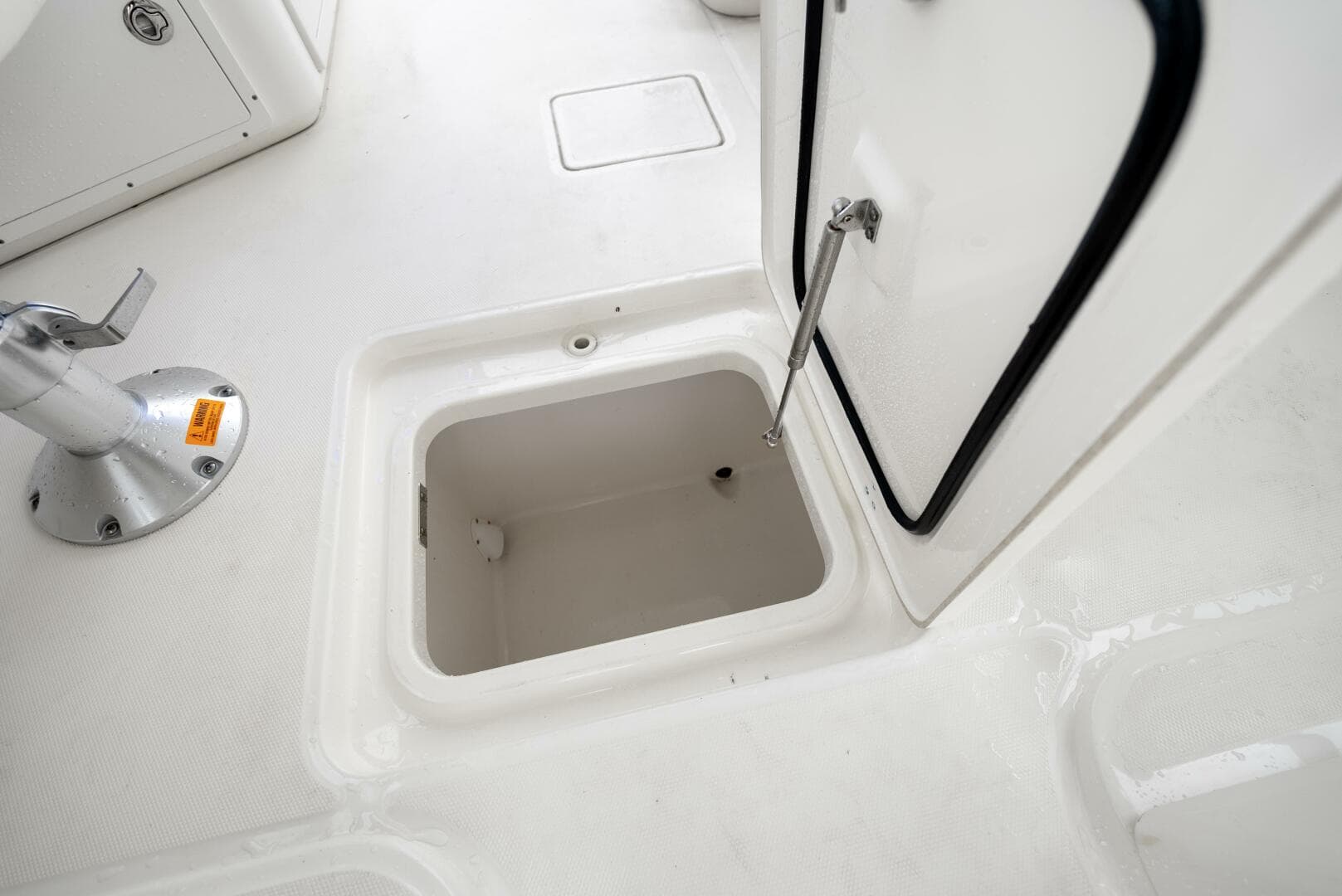 2018 Boston Whaler 320 Vantage