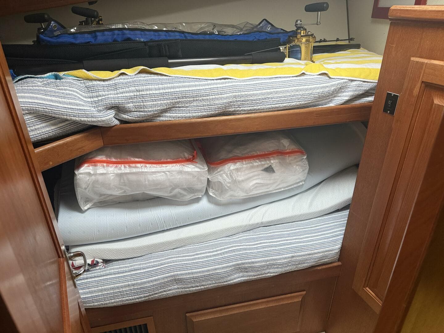 Viking 45 - Wild Life