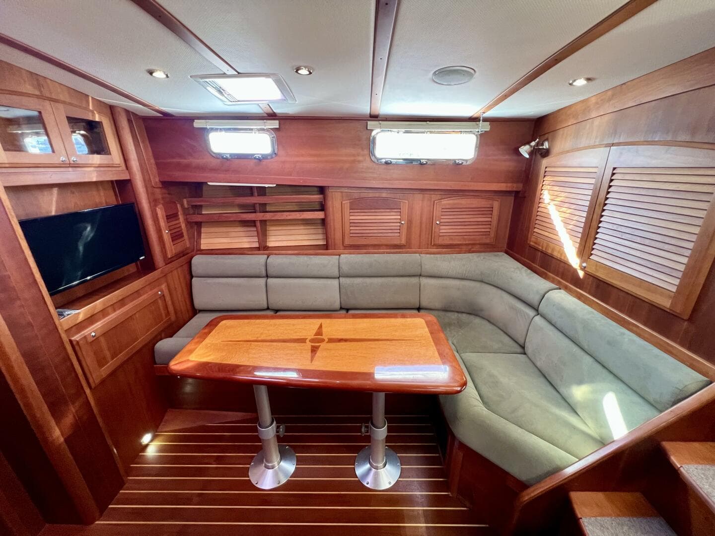 2006 Sabre 38 Hard Top Express