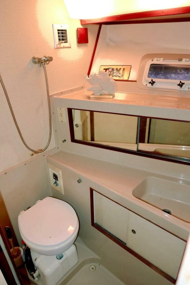 1984 Bertram 46 Convertible