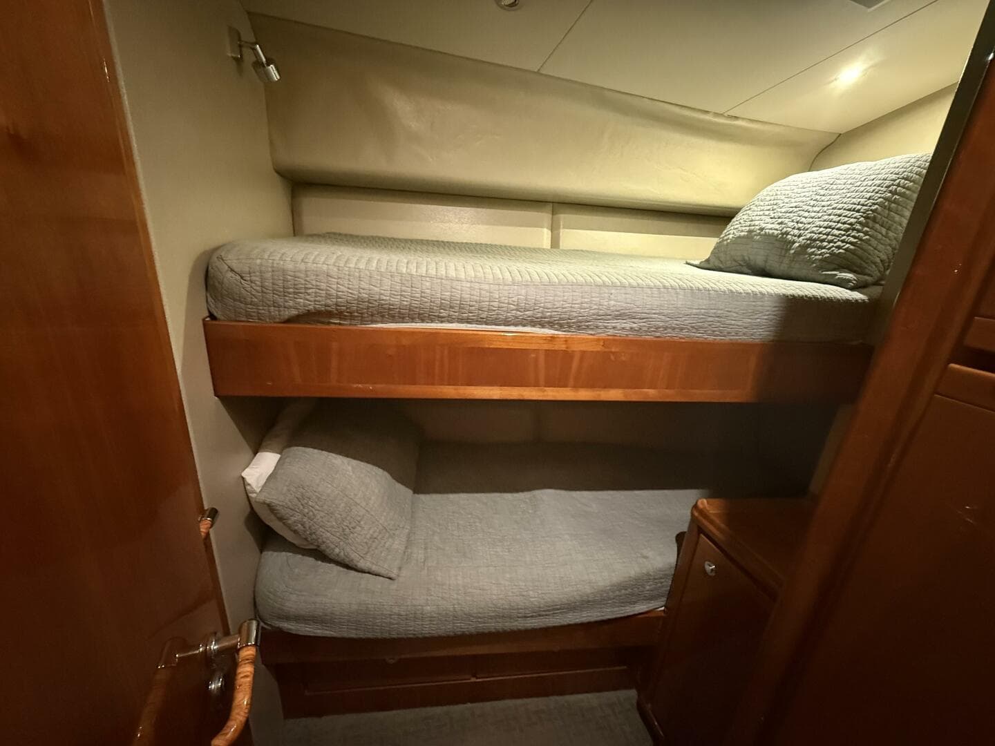 Bertram 67 - Chill 'N -