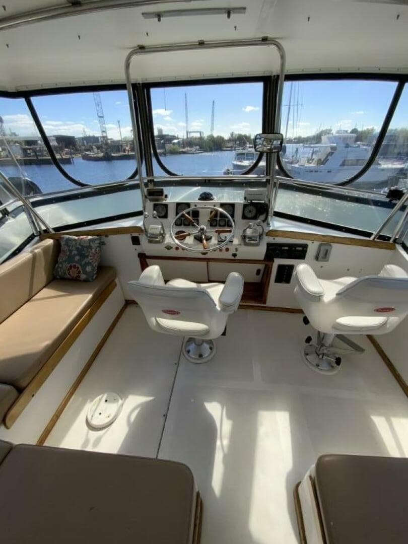 1987 President 41 Double Cabin Motor Yacht