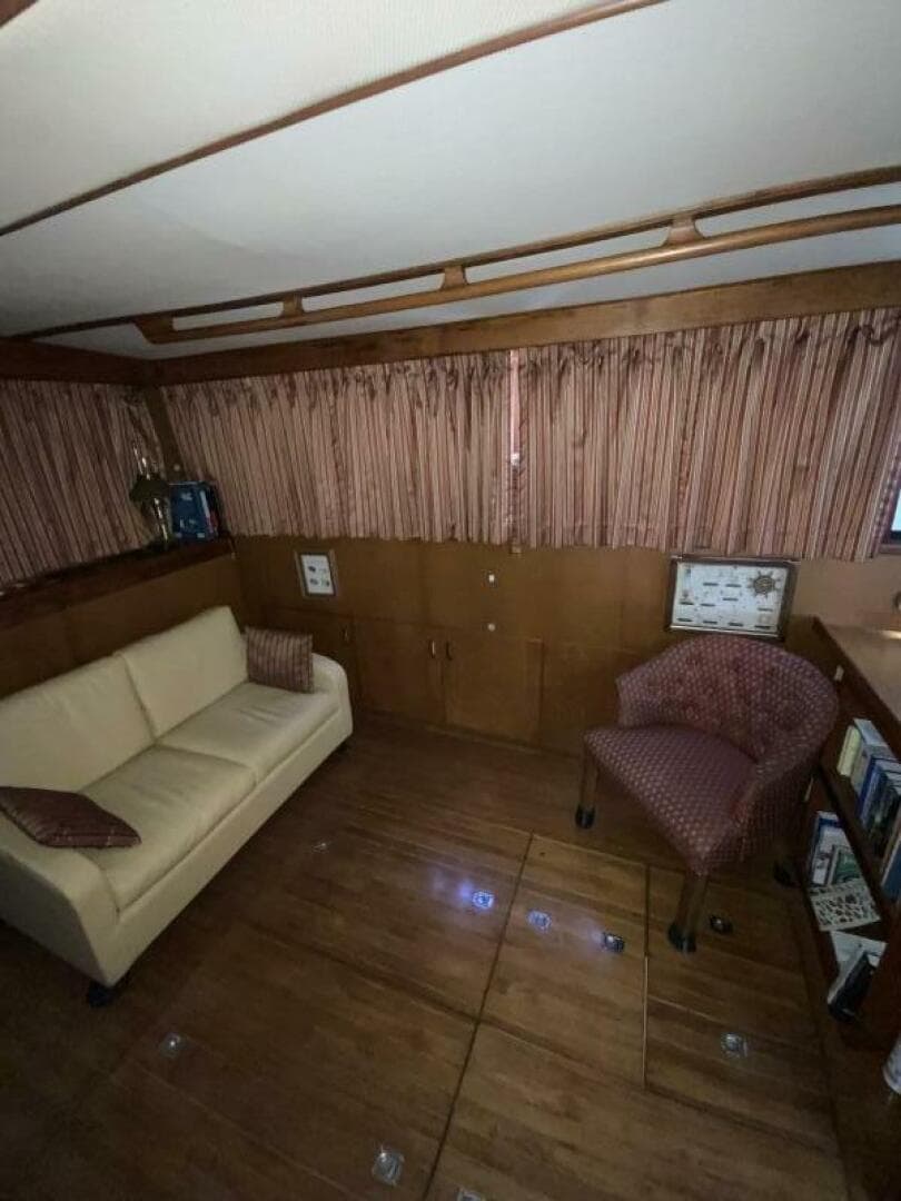 1987 President 41 Double Cabin Motor Yacht