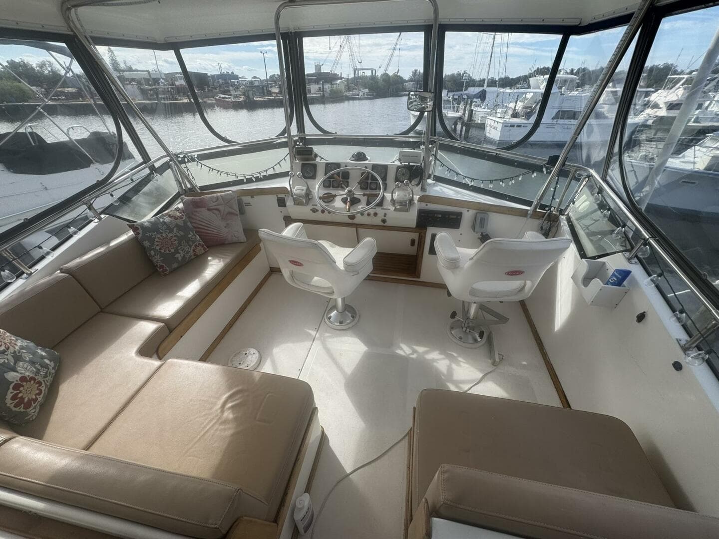 1987 President 41 Double Cabin Motor Yacht