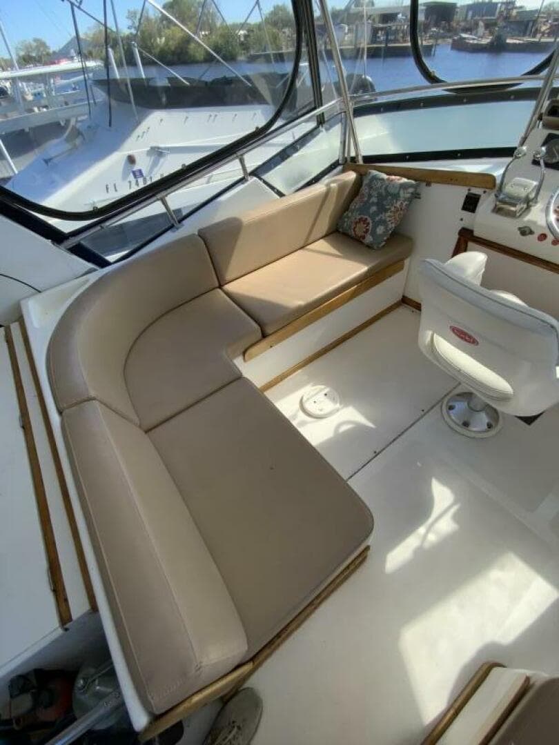 1987 President 41 Double Cabin Motor Yacht