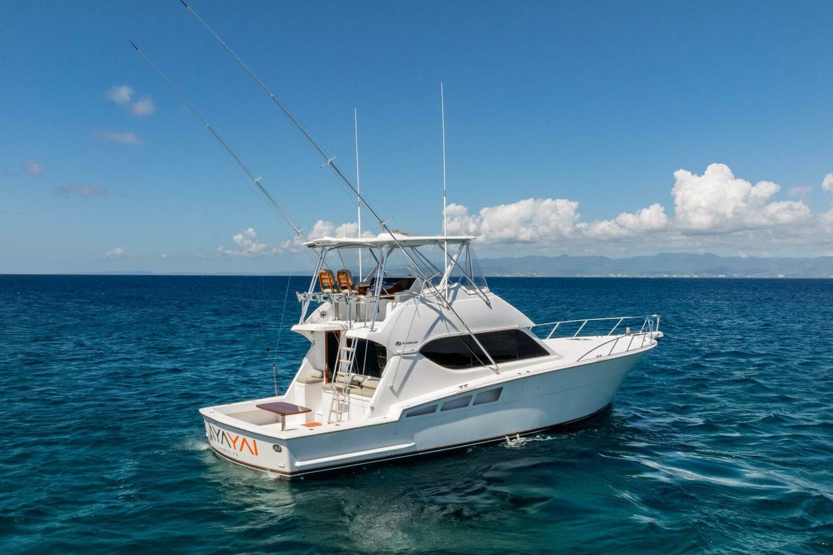 2005 Hatteras 50 Convertible