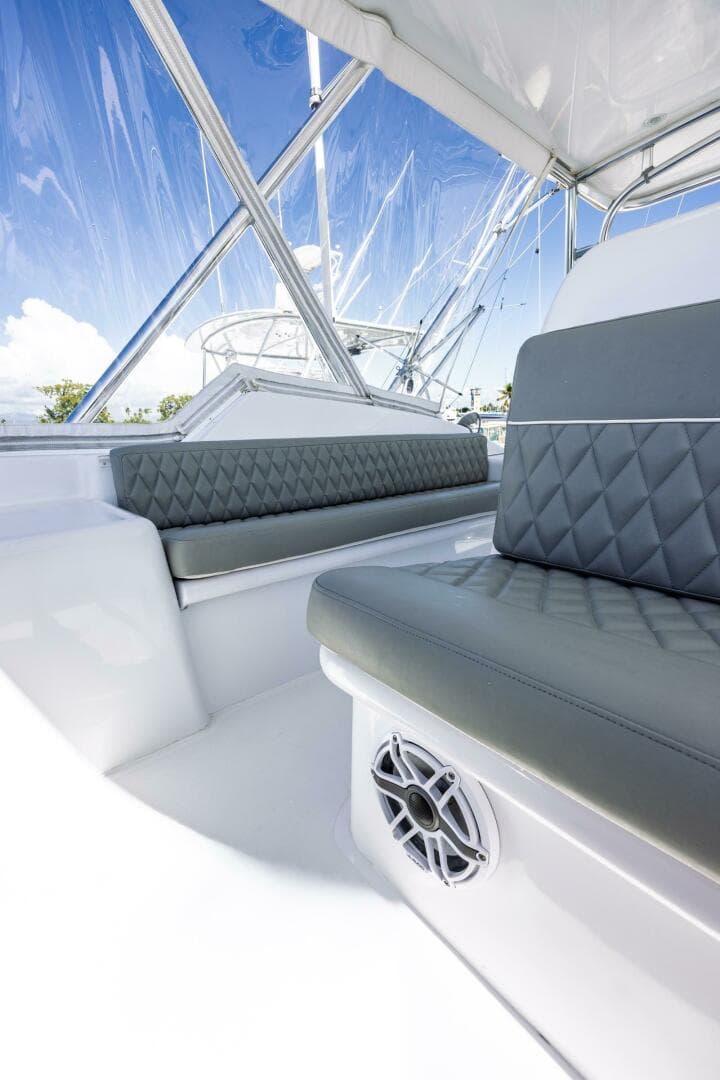 2005 Hatteras 50 Convertible