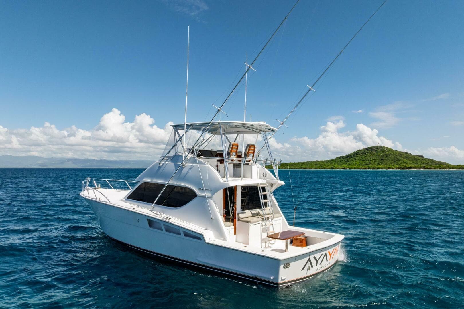 2005 Hatteras 50 Convertible