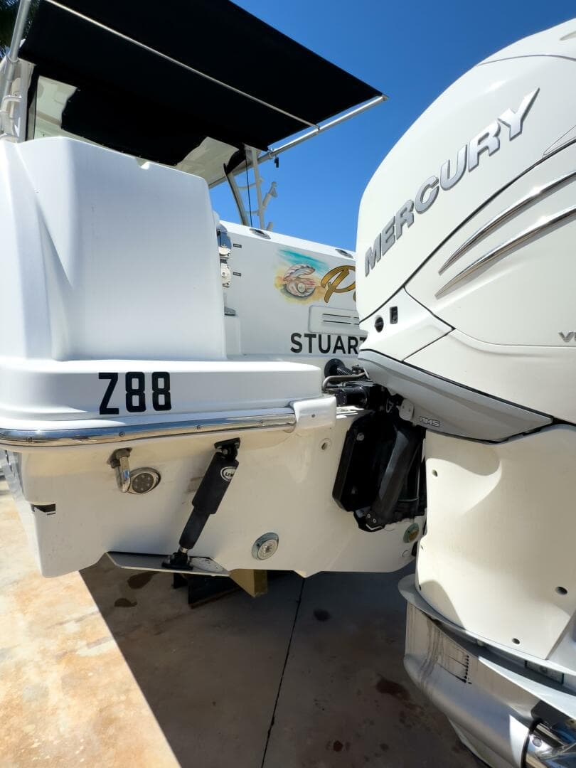 2018 Boston Whaler 315 Conquest
