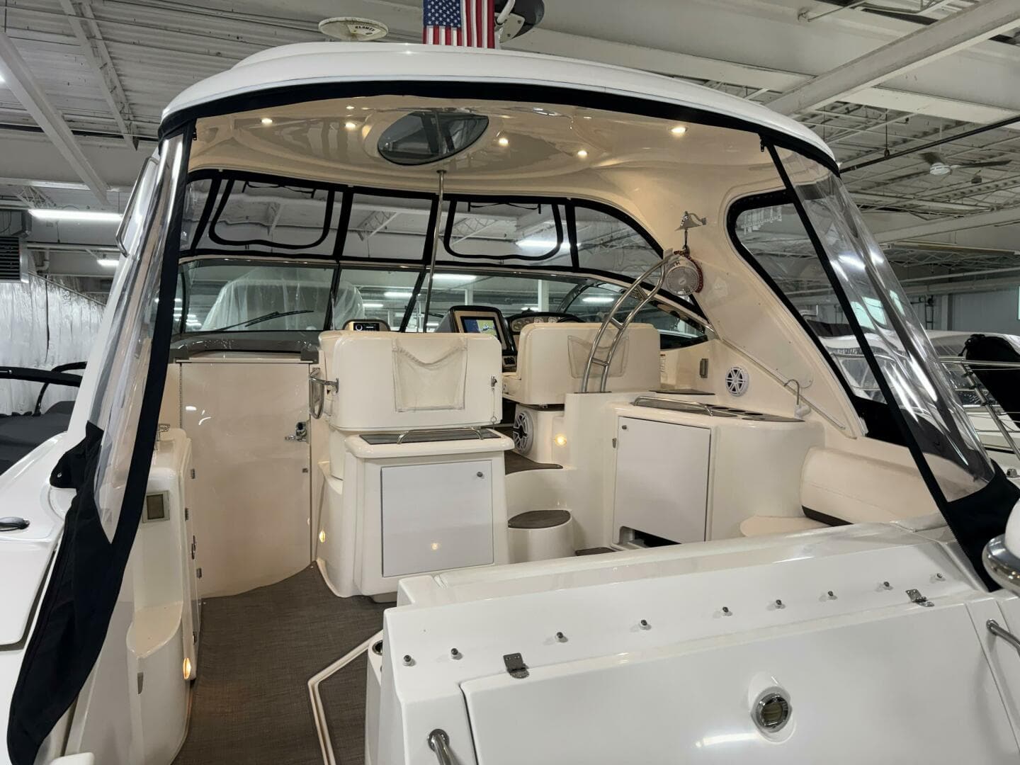 2005 Cruisers Yachts 420 Express