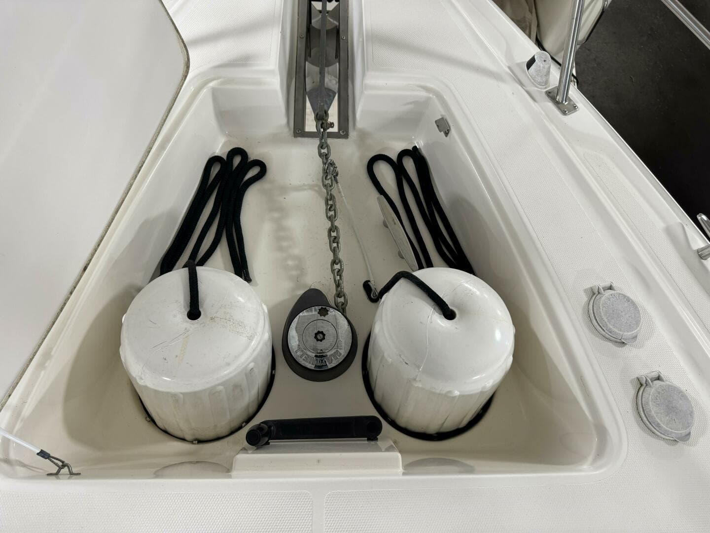 2005 Cruisers Yachts 420 Express