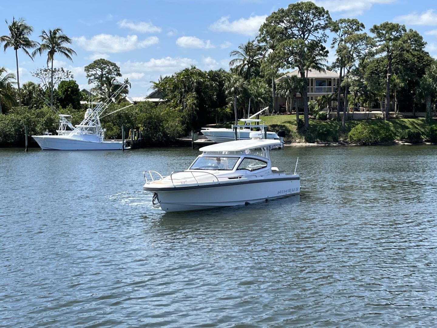 Nimbus Weekender 9 Profile