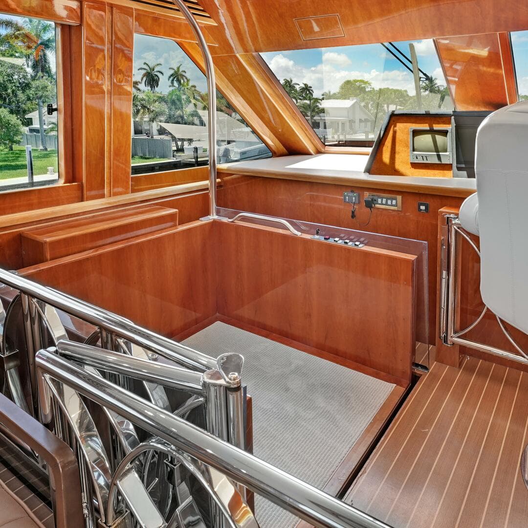 2003 Hargrave Sky Lounge