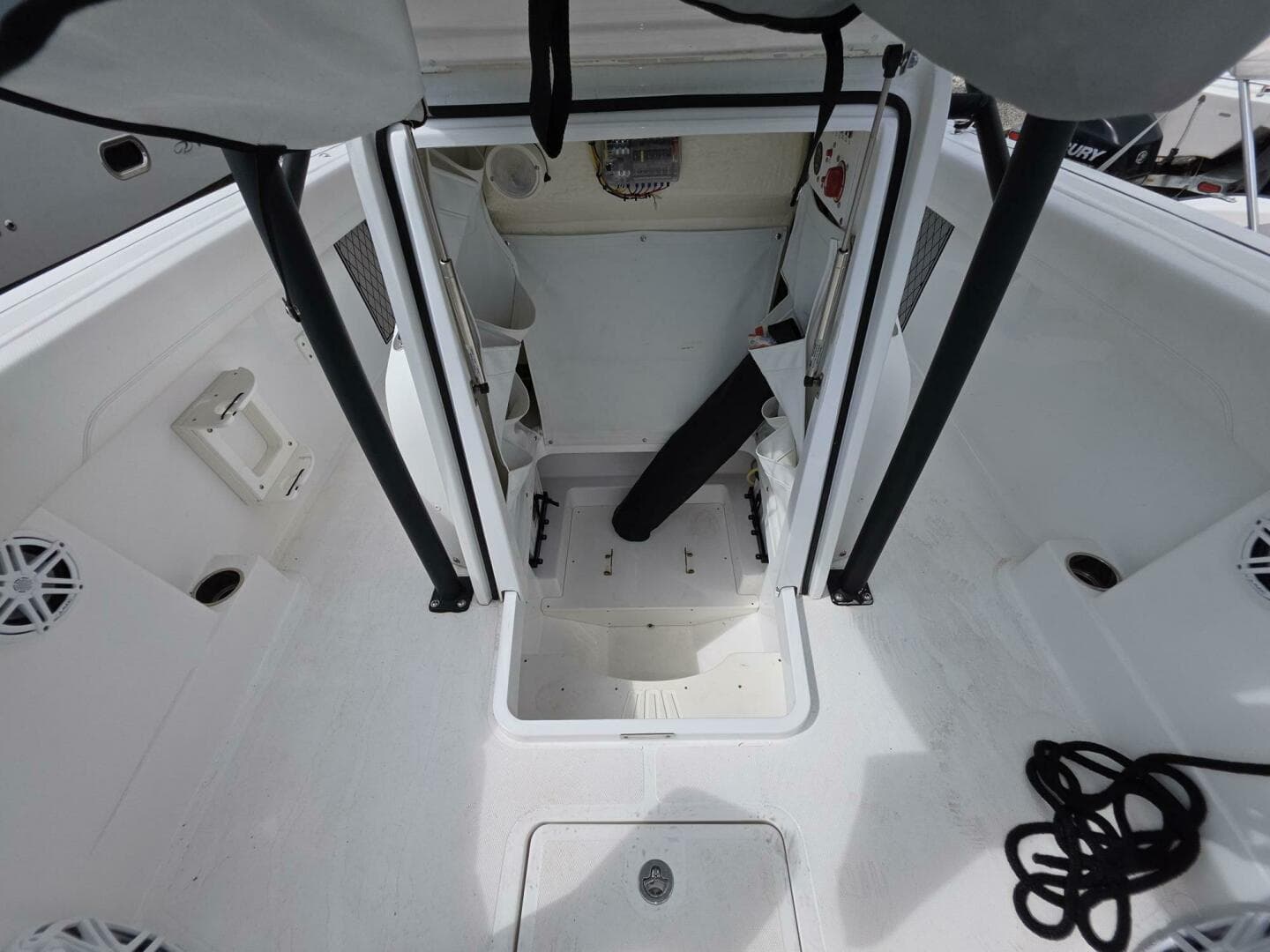 2022 Wellcraft 222 Fisherman